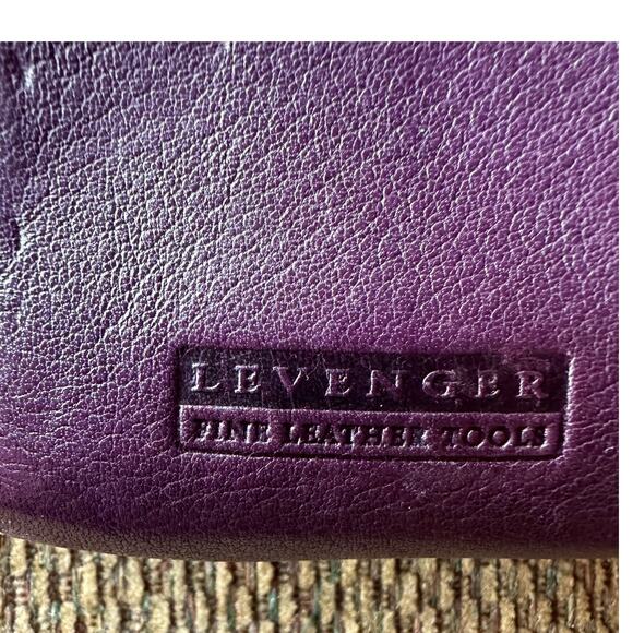 Levenger Small Leather Eggplant Color Phone/Wallet Carrying Case - Picture 5 of 8